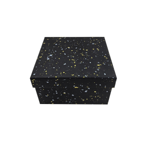 Melnas dāvanu kastes