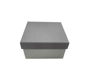 Pelēkas dāvanu kastes