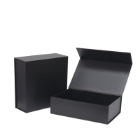 Category Gift boxes with magnet